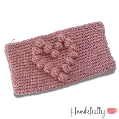 Bobble burst heart pencil case Crochet pattern by Hookfully