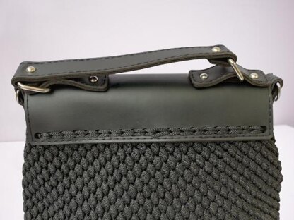 Bag with leather base