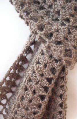 April crochet scarf