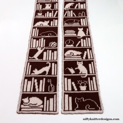 Cozy Cat Shelf Scarf