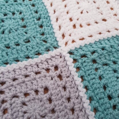 Switchy Filet Squares Blanket - UK Terms