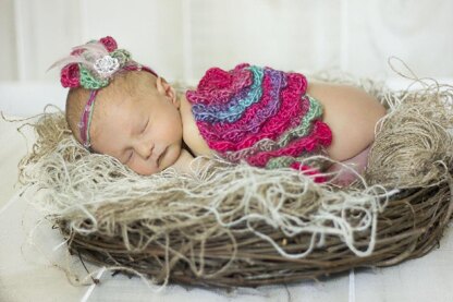 Newborn Bird with Hat/Tieback Options