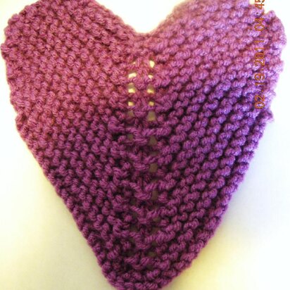 Lace Center Heart Cloth