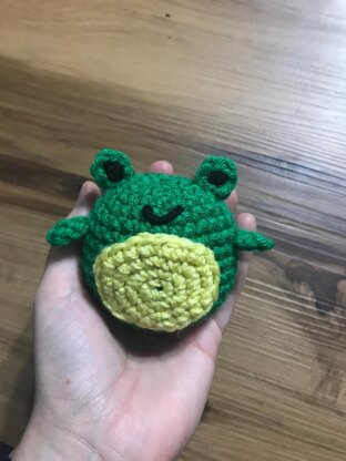 Amigurumi frog