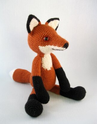 Bracken the Fox Amigurumi