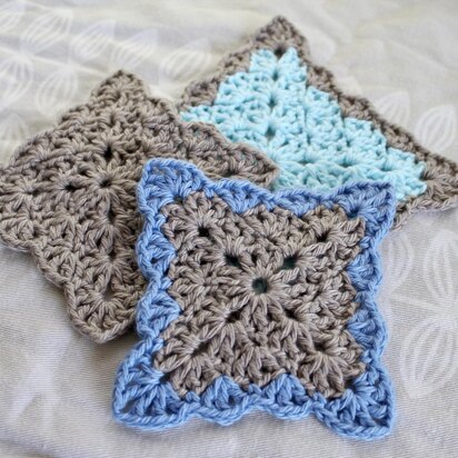 Lacy Shells Coaster