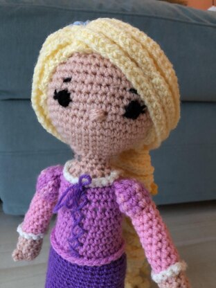 Rapunzel amigurumi doll