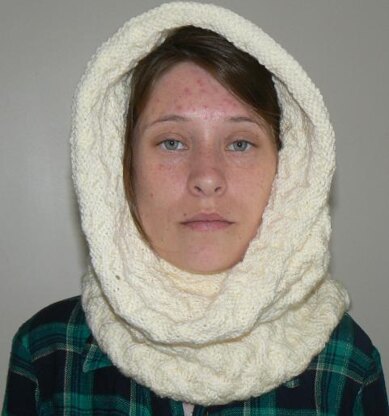 Easy Peasy Cabled Snood