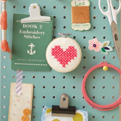 Cotton Clara Heart Cross Stitch Felt Hoops Kit - 9cm