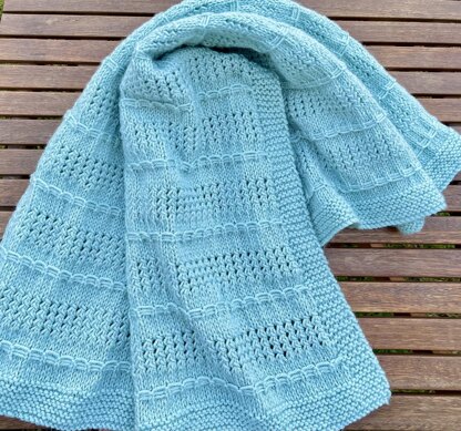 Ripple Twist Blanket