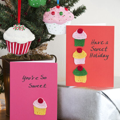 Cupcakes Holiday Cards in Aunt Lydia's Classic Crochet Thread Size 10 Solids - LC3168