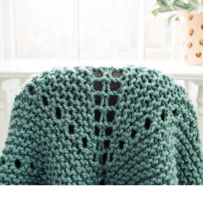 Learn to Knit Triangle Shawl in Lion Brand - L90256 - Downloadable PDF
