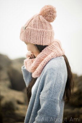 The Summit Beanie & Cowl