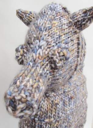 Seahorse Cushion Knitting Pattern