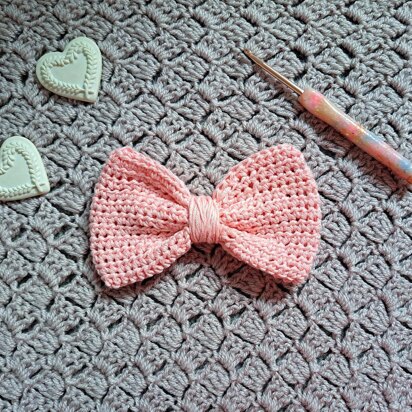 Crochet Feminine Bow Pattern