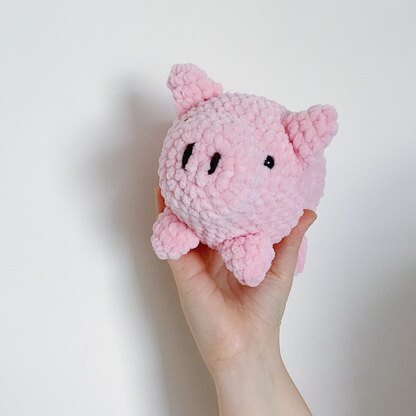 Snuggly Piggie Chenille Amigurumi