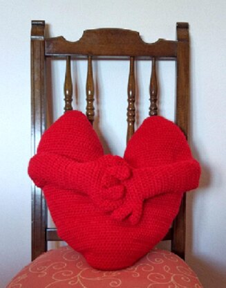 Heart with arms cushion