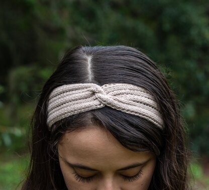 Eyelet Headband