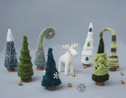 Knitted flat 7 Pine Christmas Trees