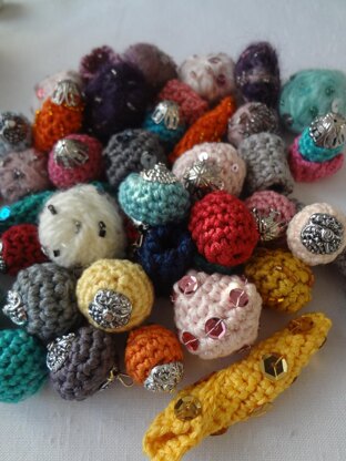 How to Crochet Beads