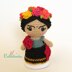 Frida amigurumi doll - crochet pattern by Crochelandia
