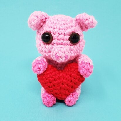 Penelope the Pig Amigurumi