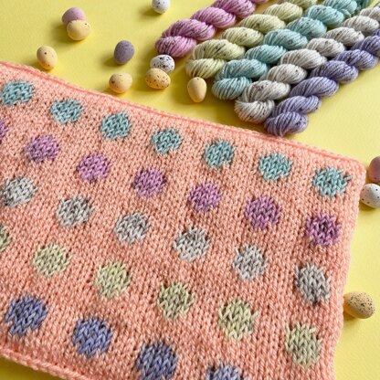 Mini Eggs Cowl