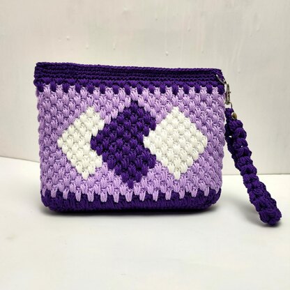 Diamond Ethnic Pouch