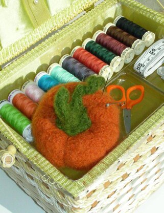 Felted Pumpkin Pincushion