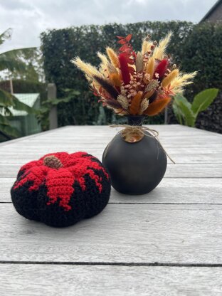 Blood Drip Pumpkin – Tapestry