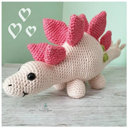 Stan the Stegosaurus - US Terminology - Dinosaur Amigurumi