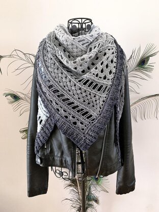 Triangular Scarf "Endeis"