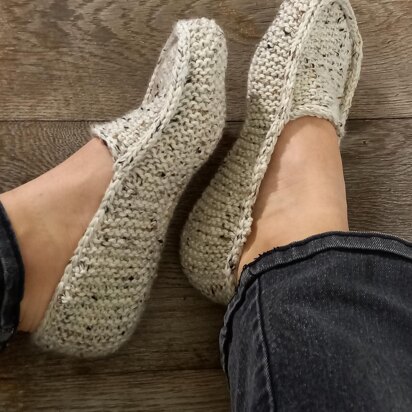 Farmhouse Slippers - knitting pattern