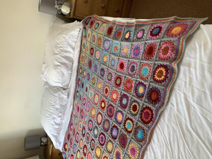 Starburst Rainbow Blanket