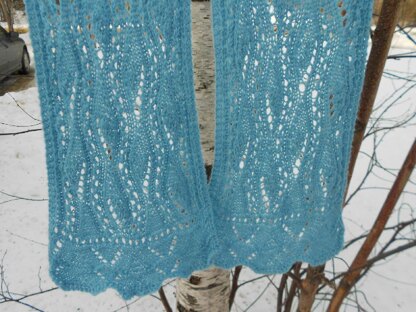Airy Leaves Lace Scarf