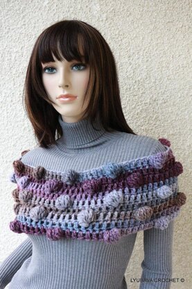 Chunky Bobble Cowl Scarf