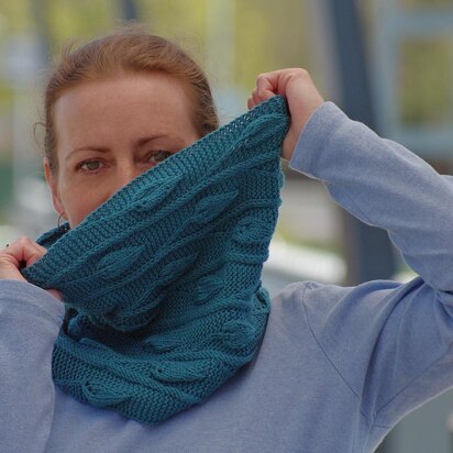 Swirling Leaves cowl