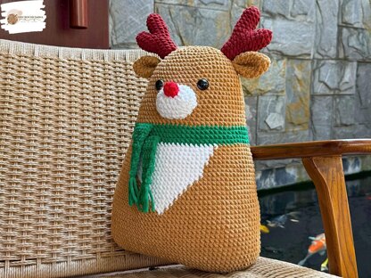 Christmas Pillow Reindeer