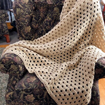 Classically Simple Crochet Shell Blanket