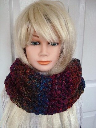 624 STELLAR WOMENS COWL SCARF