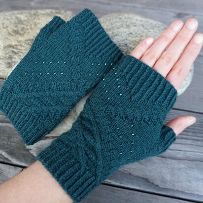 Winding Stairway Mitts