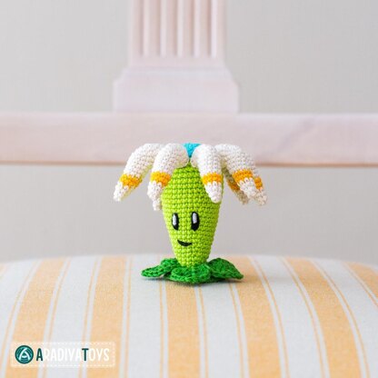 Bloomerang from "Plants vs. Zombies" by AradiyaToys