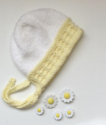 Little Loops baby bonnet