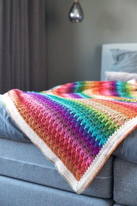 Big Larksfoot Rainbow Blanket