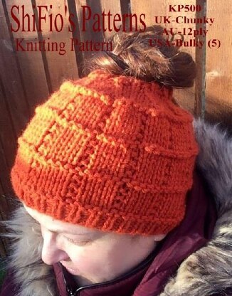 Knitting pattern ladies messy bun hat #500