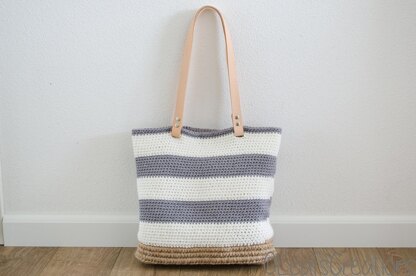 Striped beach bag