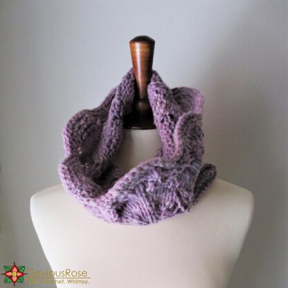 Phyto Fossils Cowl