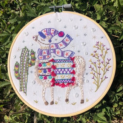 Un Chat Dans L'Aiguilles Lama Printed Embroidery Kit - 21x21cm