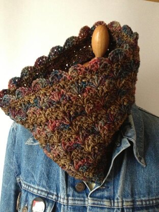 Theme & Variegations Cowl