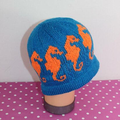 Seahorse Ski Beanie Hat CIRCULAR